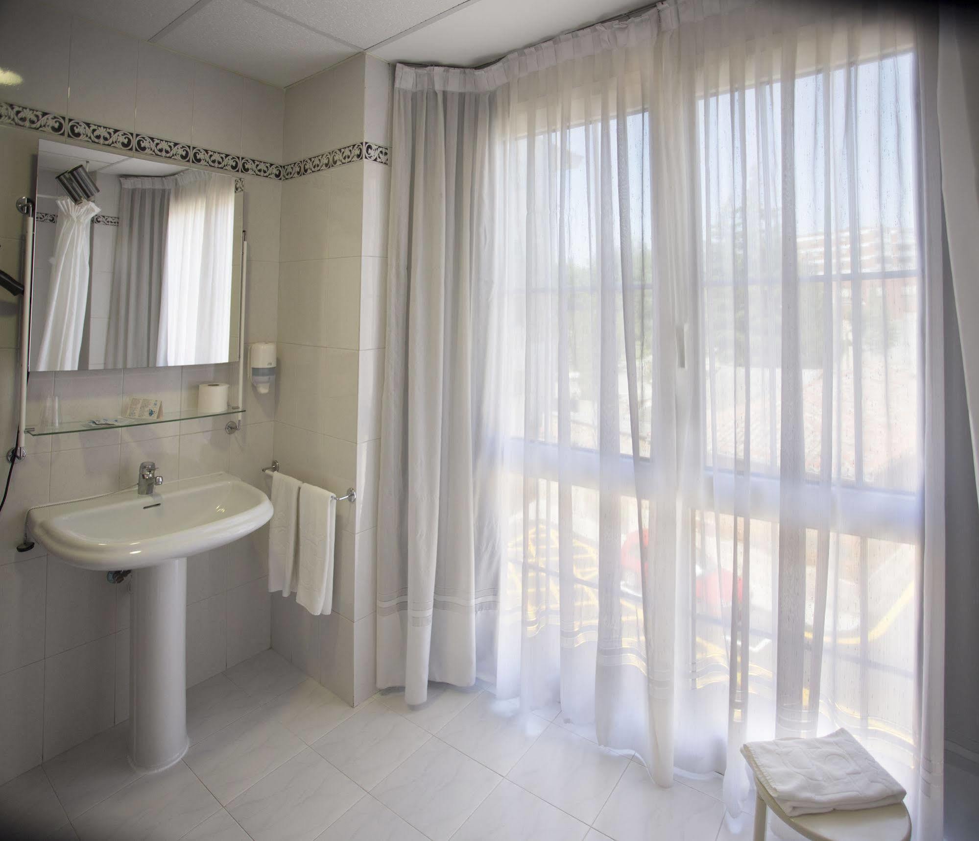 Hotel Don Rodrigo بالينثيا المظهر الخارجي الصورة