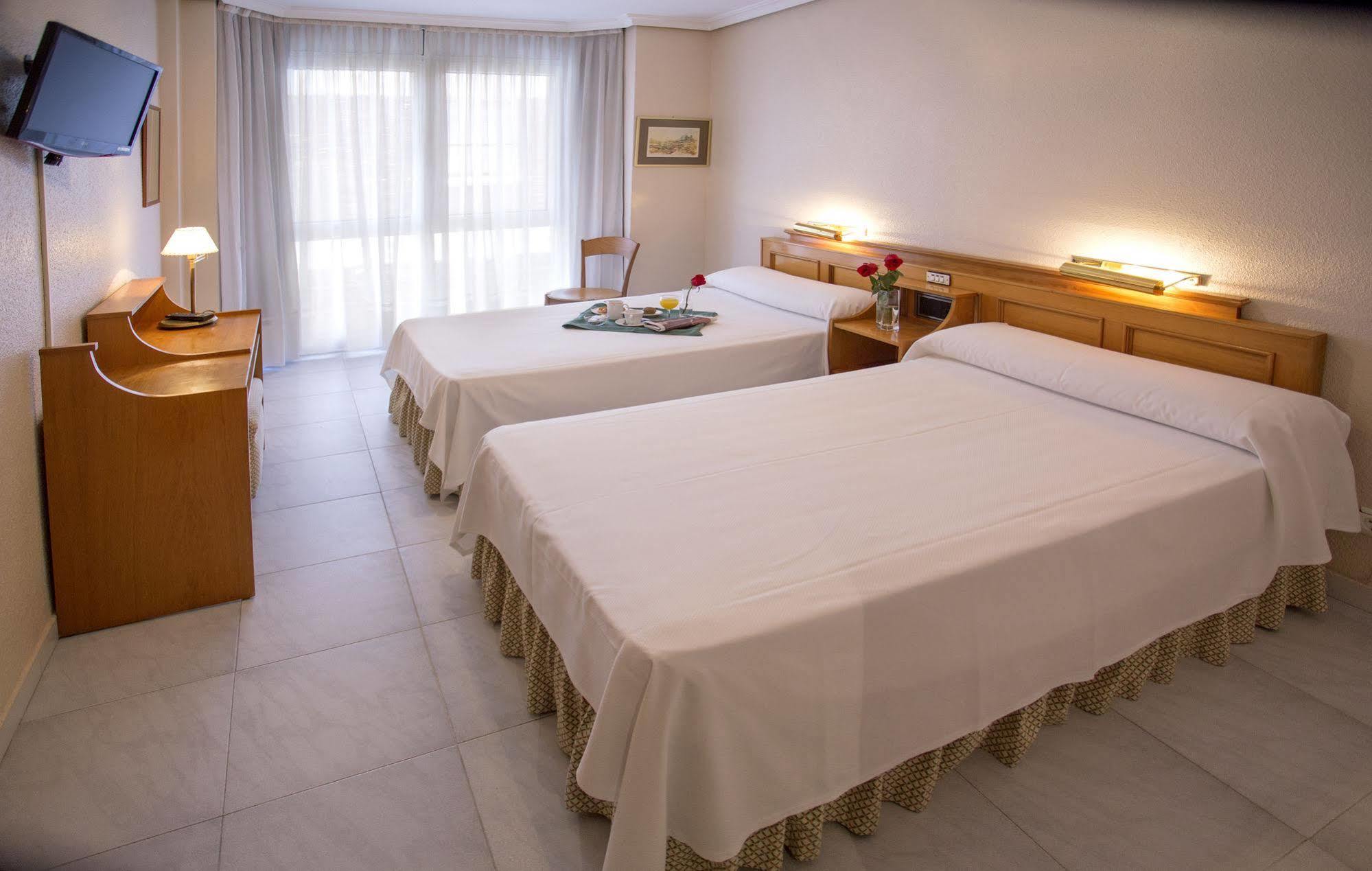 Hotel Don Rodrigo بالينثيا المظهر الخارجي الصورة